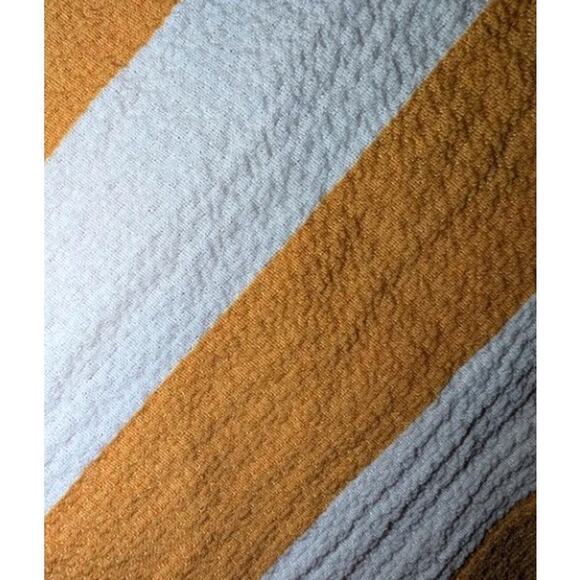 A. Calin by Flying Tomato Off the Shoulder Ruffles Orange White Blouse Size S - Picture 9 of 9